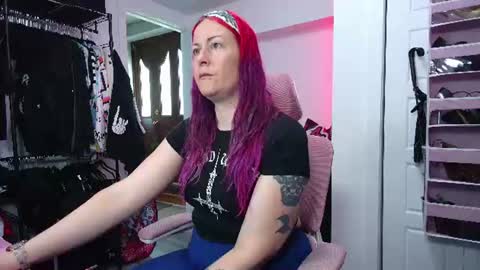 Snapshot of gennyrock chatting on June 2026 03:16:02 PM Genny Rock and online show from June 2026 03:16:02 PM