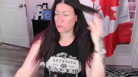 Snapshot of gennyrock chatting on July 2026 01:08:02 PM Genny Rock and online show from July 2026 01:08:02 PM