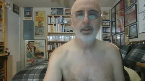 Snapshot of gentcallr chatting on February 2025 10:04:02 PM Steve online show from February 2025 10:04:02 PM