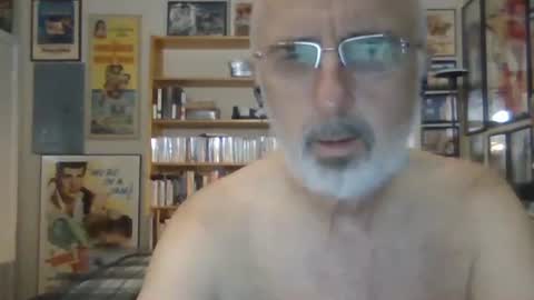 Snapshot of gentcallr chatting on March 2026 08:46:01 PM Steve online show from March 2026 08:46:01 PM