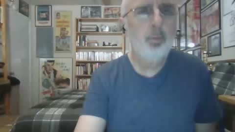 Snapshot of gentcallr chatting on May 2026 11:27:01 AM Steve online show from May 2026 11:27:01 AM