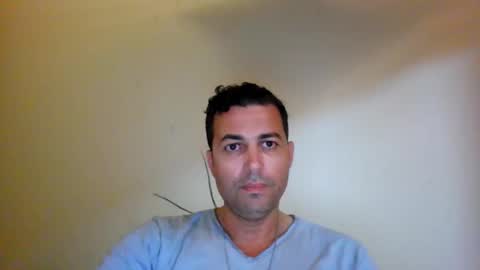 Snapshot of genteldevil chatting on May 2026 11:32:01 PM genteldevil online show from May 2026 11:32:01 PM