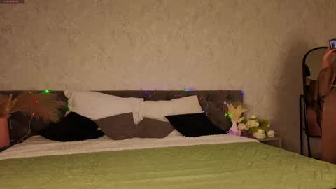 gentlesine online show from May 2026 10:12:01 AM