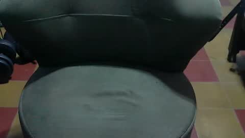 Genuino online show from December 2025 04:29:01 AM