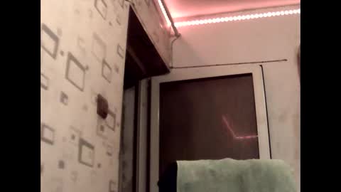 Snapshot of george84xxx chatting on October 2025 07:47:01 PM GeOOXXX online show from October 2025 07:47:01 PM