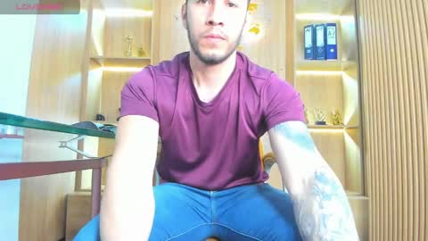 Snapshot of george_diesell_ chatting on April 2026 04:12:01 AM George online show from April 2026 04:12:01 AM