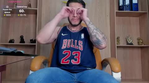 Snapshot of george_diesell_ chatting on April 2026 04:41:02 AM George online show from April 2026 04:41:02 AM