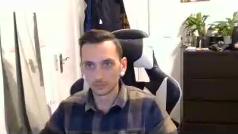 Snapshot of georgek0012 chatting on June 2026 11:24:02 PM georgek0012 online show from June 2026 11:24:02 PM