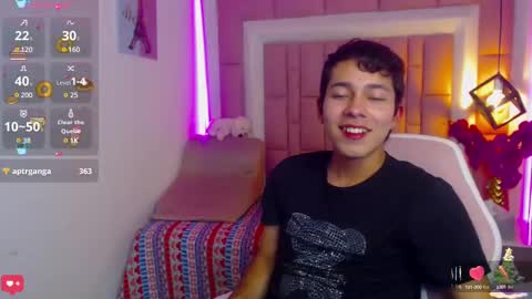 Snapshot of georgesmith_1 chatting on December 2024 07:17:01 AM GEORGE online show from December 2024 07:17:01 AM