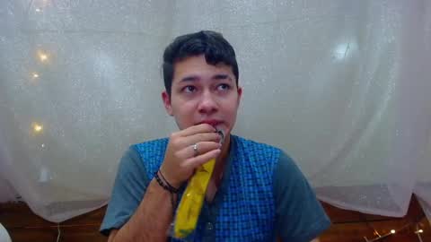 Snapshot of georgesmith_1 chatting on February 2025 09:43:01 AM GEORGE online show from February 2025 09:43:01 AM