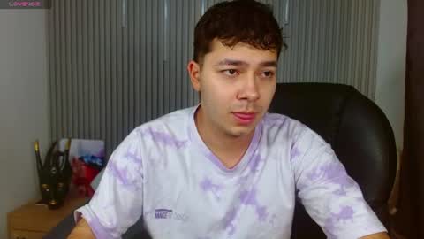 Snapshot of georgesmith_1 chatting on July 2026 06:09:02 AM GEORGE online show from July 2026 06:09:02 AM