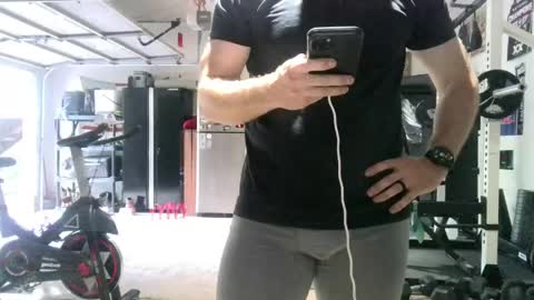 georgiaboy11 online show from April 2026 09:39:33 PM