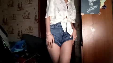 Ellie online show from May 2026 04:47:01 PM