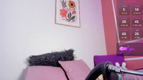 Snapshot of georgina_astor chatting on June 2026 04:23:01 AM georgina_astor online show from June 2026 04:23:01 AM