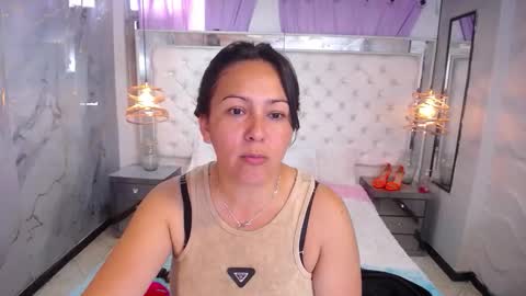 Georgina online show from September 2025 06:19:02 PM