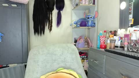 georgiss_ online show from March 2026 05:06:02 PM