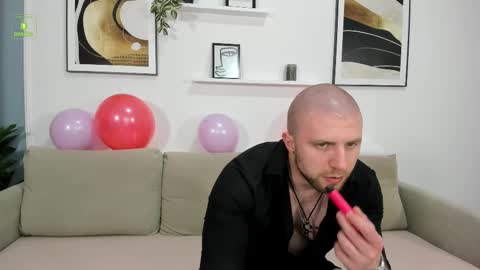 Gerard Finbar online show from February 2025 10:07:01 AM