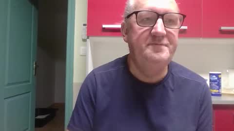 gerardlp131313 online show from October 2025 08:22:02 PM