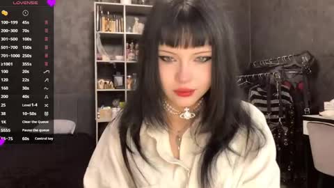Snapshot of germainebourlier chatting on June 2026 06:37:02 AM EmelyWoodes online show from June 2026 06:37:02 AM