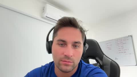 german_pecol online show from February 2025 01:44:02 PM