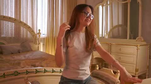 Kristy online show from May 2026 12:34:01 PM
