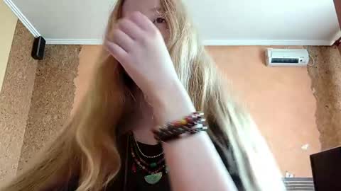 Kate online show from May 2026 01:25:01 AM
