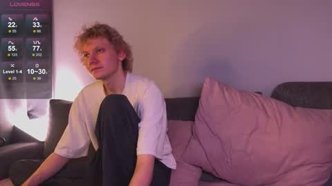 Liz and Mark online show from September 2025 07:25:02 PM