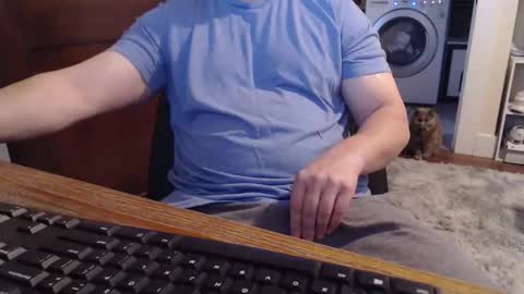 gethoggy online show from November 2025 01:53:02 PM