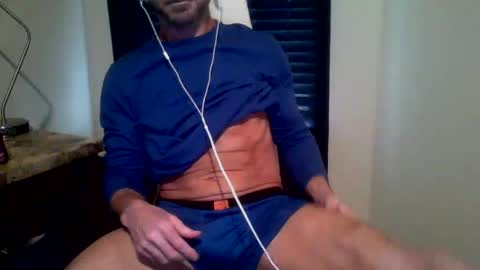 Snapshot of gforze819 chatting on December 2024 07:23:01 PM ThickcockAthlete online show from December 2024 07:23:01 PM