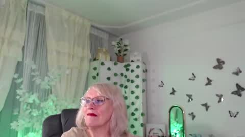 Ghertrudequeen online show from February 2026 06:51:01 AM