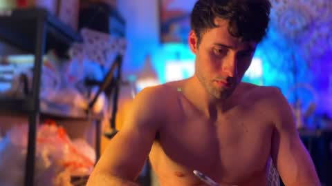 big boy ghost face online show from October 2025 08:39:02 PM