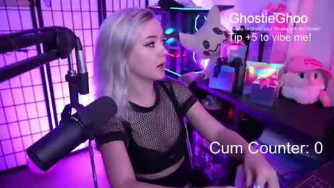 Snapshot of ghostieghoo chatting on August 2026 01:40:02 AM Ghostie online show from August 2026 01:40:02 AM