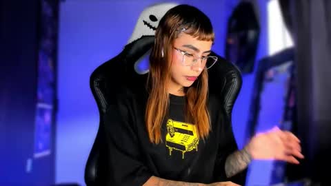 Snapshot of ghostlydolll chatting on September 2025 05:40:02 PM Sara online show from September 2025 05:40:02 PM