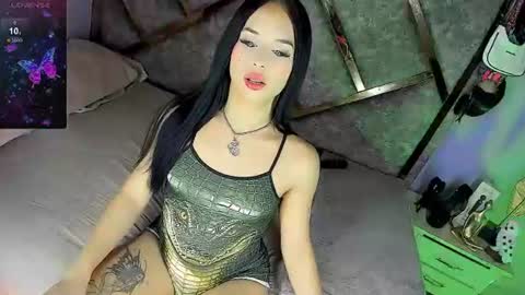 Snapshot of gia21xxx chatting on July 2026 04:51:02 AM Gia Ferrara online show from July 2026 04:51:02 AM