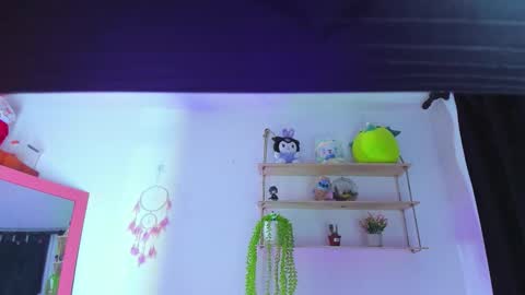 giaaaa   online show from March 2026 12:28:01 AM