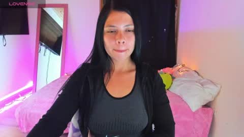 giaaaa   online show from July 2026 01:41:02 AM