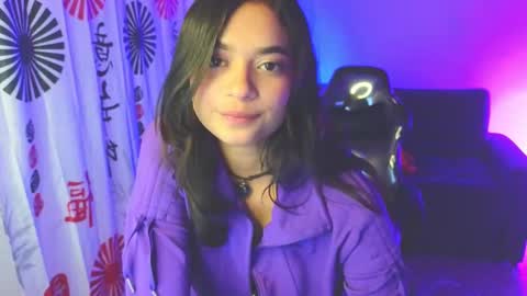 gia_flame_ online show from September 2025 03:30:02 AM