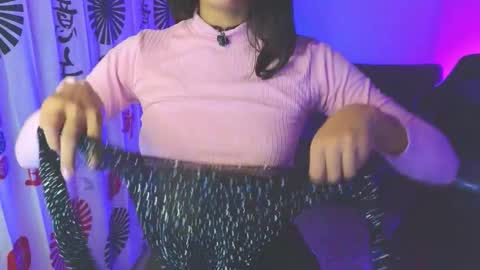 gia_flame_ online show from September 2025 05:08:01 AM