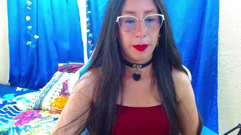 Snapshot of gia_leinn chatting on April 2026 07:18:01 PM Gia online show from April 2026 07:18:01 PM