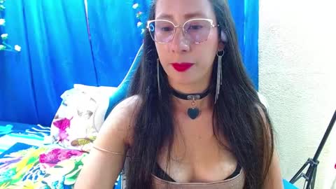 Snapshot of gia_leinn chatting on April 2026 08:26:02 PM Gia online show from April 2026 08:26:02 PM