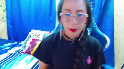 Snapshot of gia_leinn chatting on May 2026 10:49:02 PM Gia online show from May 2026 10:49:02 PM