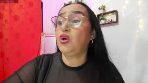 nahomi online show from December 2025 10:15:02 PM