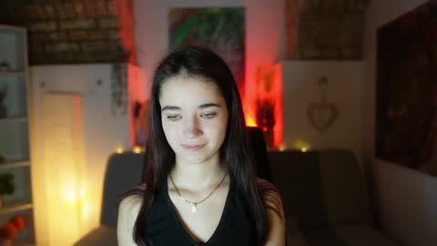 Snapshot of gia_paige18 chatting on February 2025 02:05:01 PM Gia Paige18 online show from February 2025 02:05:01 PM