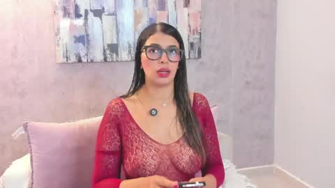 Snapshot of gia_watsonn chatting on April 2026 12:22:02 PM Gia online show from April 2026 12:22:02 PM