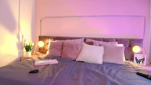 Gia online show from March 2025 03:02:02 PM