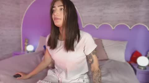 Gia online show from March 2026 07:41:02 PM