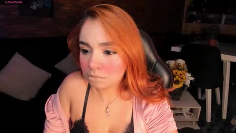 Snapshot of giabrook chatting on October 2025 07:18:02 AM Gia  online show from October 2025 07:18:02 AM