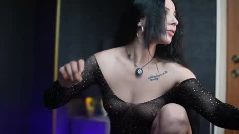  Gia  online show from December 2025 09:10:02 PM