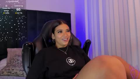 Gia  online show from December 2025 06:16:01 PM