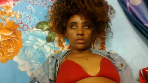 Snapshot of gialbloody chatting on June 2026 02:47:01 AM gialbloody online show from June 2026 02:47:01 AM